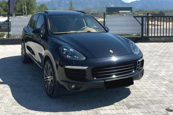 Noleggio Auto a Tirana - 150 Euro