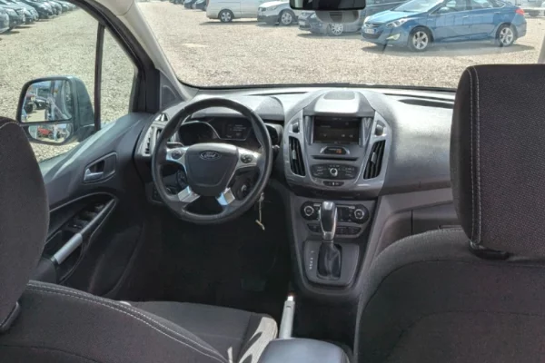 Ford Connect 7 Vende Automat vetem 40Euro/dita!