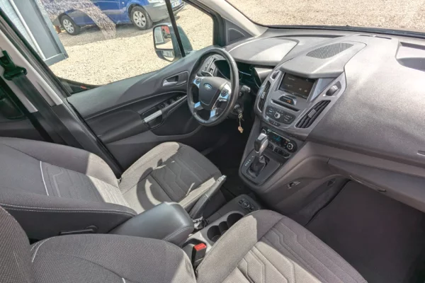 Ford Connect 7 Vende Automat vetem 40Euro/dita!