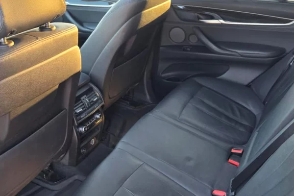 Makine me qera BMW X5 duke filluar nga 100 euro dita