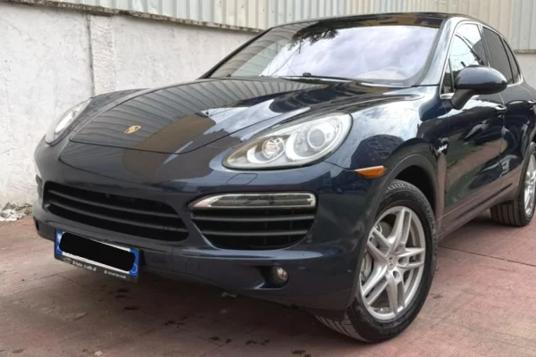 Makina me qera ne Tirane - 75 Euro
