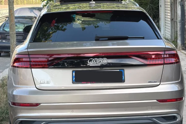 Audi Q8 2020-Quattro 170 euros per day