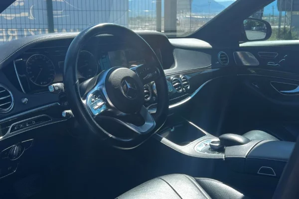 Mercedes-Benz S-Class – Premium Luxury & Comfort / 120 euros per day for reservations +7 days.