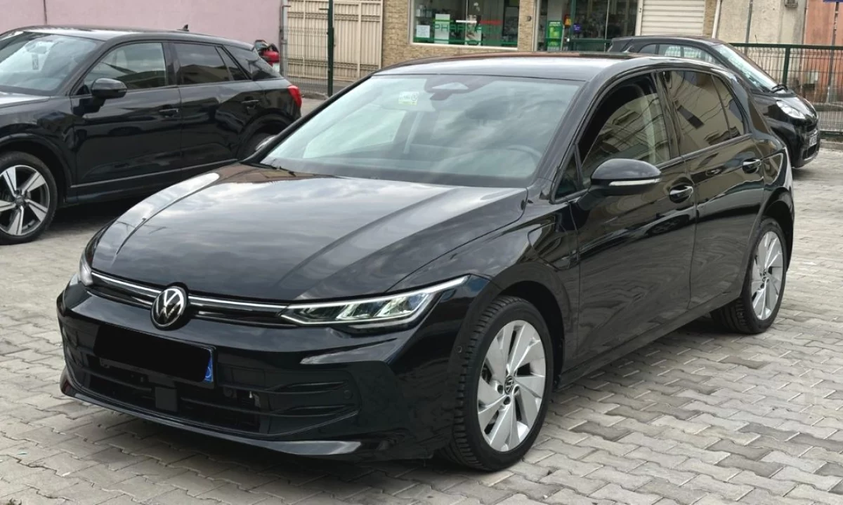 🚗 Volkswagen Golf 8.5 Hybrid – Model i Ri 2025, Teknologji dhe Efikasitet