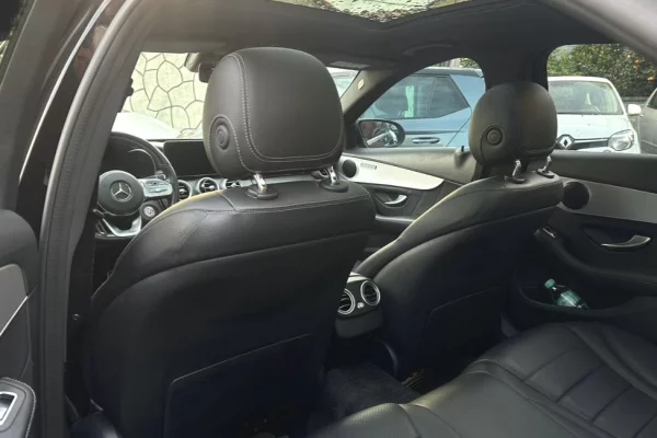 🚘 Mercedes-Benz C-Class 2021 – Elegance Moderne dhe Drejtim i Kendshem