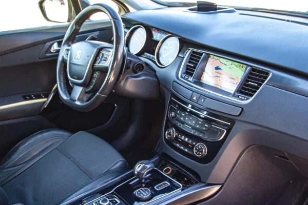 🚘 Peugeot 508 Hybrid