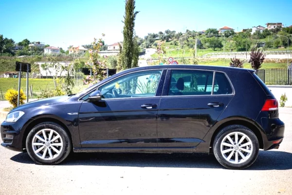 🚘 Volkswagen Golf 7 - Prakticitet, stil dhe kenaqesi ne drejtim!