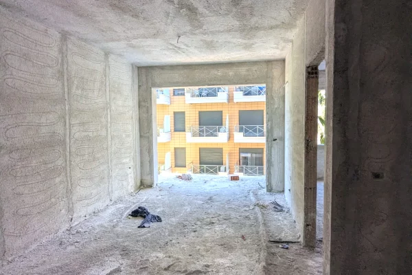 Shtepi ne shitje Apartament ne Vlore, 1+1, Mobilimi Bosh, pa mobiluar, Pagesa 148,200  Euro.