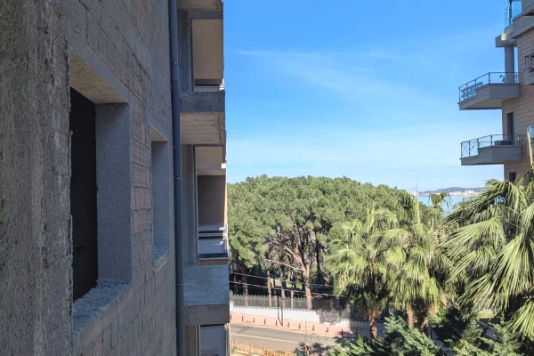 Shtepi ne shitje Apartament ne Vlore, 1+1, Mobilimi Bosh, pa mobiluar, Pagesa 148,200  Euro.