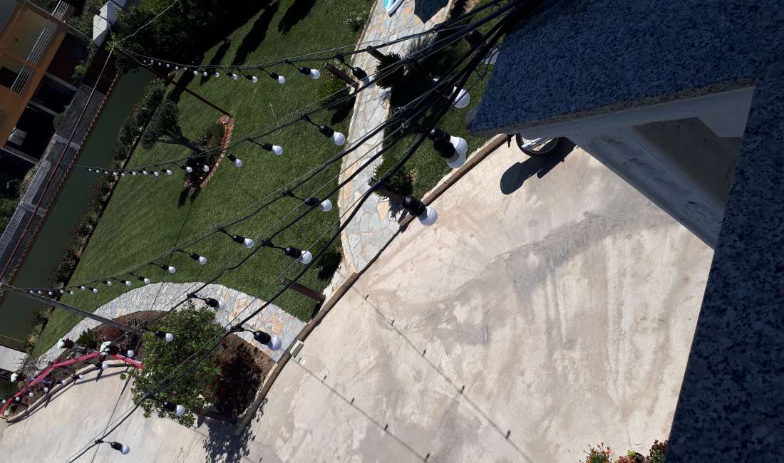 Ofrojme Tenda, Cadra, Tavolina, Karrige dhe Stola me qera per dasma dhe evente te ndryshme familjare