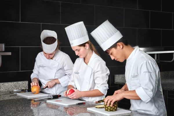 Njoftime Pune per Kuzhiniere Tradicionale ne Sarande