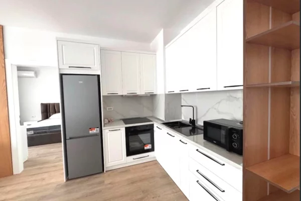 Shtepi me qera Apartament ne Tirane, 2+1, Mobilimi E mobiluar, Pagesa 53,000  Leke.