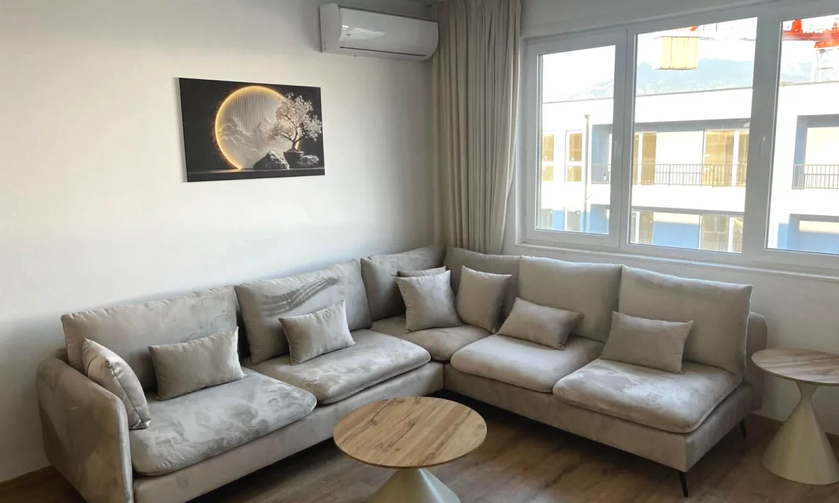 Shtepi me qera Apartament ne Tirane, 2+1, Mobilimi E mobiluar, Pagesa 53,000  Leke.