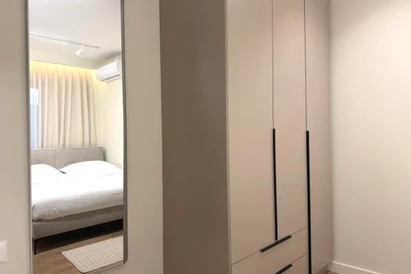 Shtepi ne shitje Apartament ne Tirane, 1+1, Mobilimi E mobiluar, Pagesa 193,000  Euro.