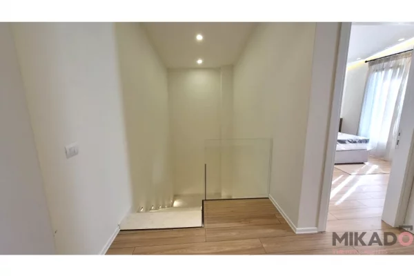 Shtepi me qera 3+1 ne Tirane - 5,000 Euro