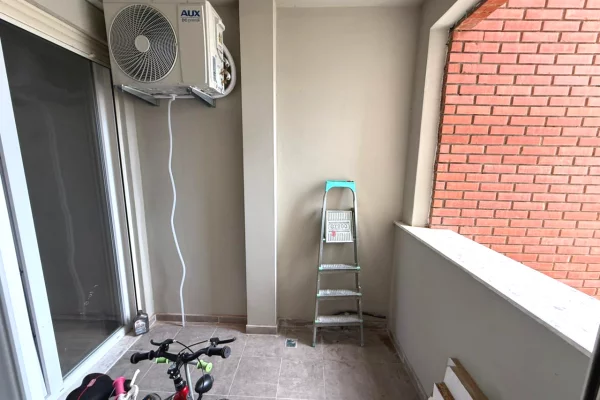 Shtepi me qera Apartament ne Tirane, 1+1, Mobilimi E mobiluar, Pagesa 450  Euro.