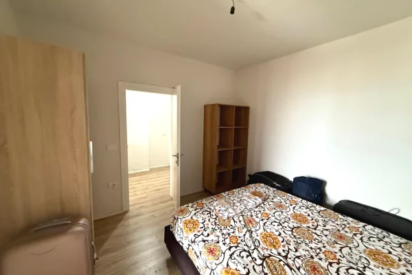 Shtepi me qera Apartament ne Tirane, 1+1, Mobilimi E mobiluar, Pagesa 450  Euro.