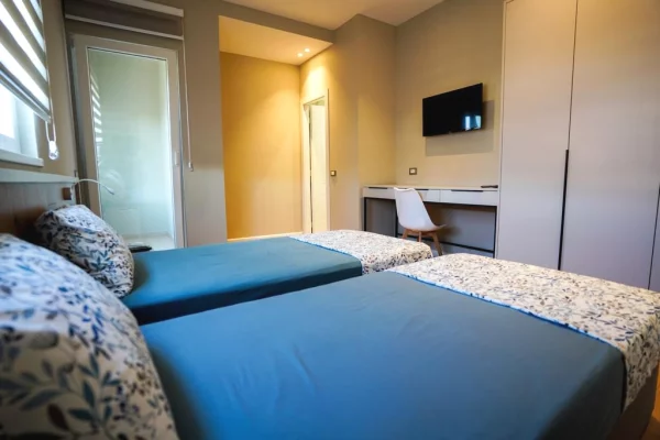 Shtepi me qera Shtepi Private ne Tirane, 1+1, Mobilimi E mobiluar, Pagesa 401  Euro.