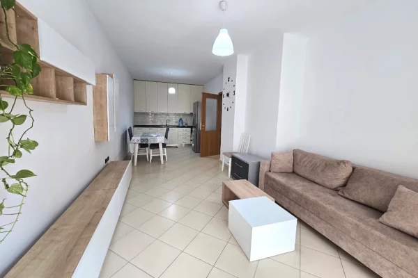 Shtepi me qera Apartament ne Durres, 2+1, Mobilimi E mobiluar, Pagesa 500  Euro.
