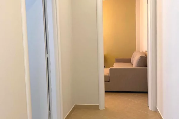 Shtepi me qera Apartament ne Durres, 1+1, Mobilimi E mobiluar, Pagesa 45,000  Leke.