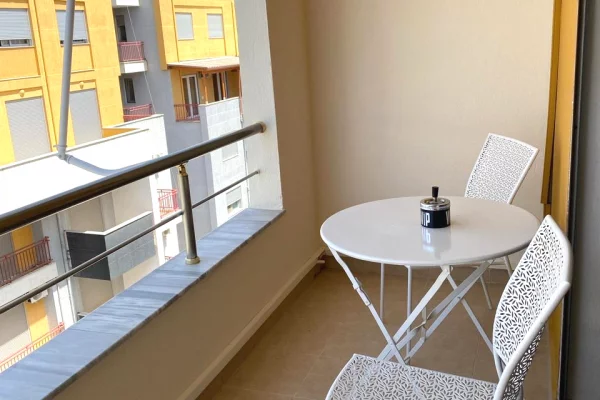Shtepi me qera Apartament ne Durres, 1+1, Mobilimi E mobiluar, Pagesa 45,000  Leke.