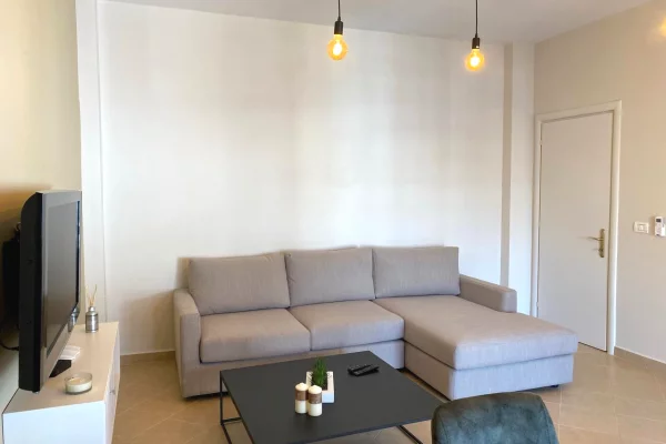 Shtepi me qera Apartament ne Durres, 1+1, Mobilimi E mobiluar, Pagesa 45,000  Leke.