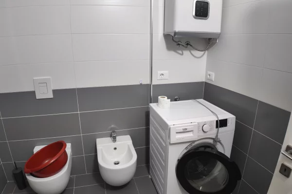 Shtepi me qera Apartament ne Durres, 2+1, Mobilimi E mobiluar, Pagesa 700  Euro.