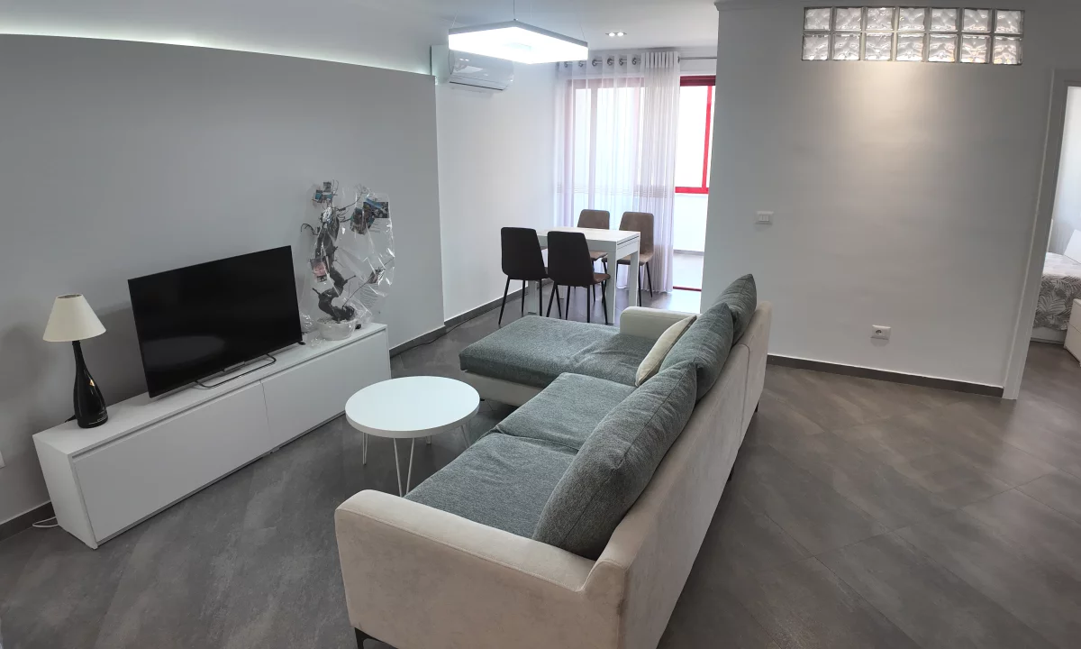 Shtepi me qera Apartament ne Durres, 2+1, Mobilimi E mobiluar, Pagesa 700  Euro.