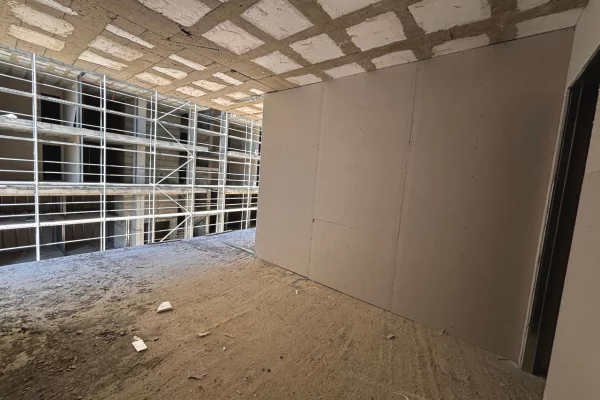 Apartment for sale in Durres 2+1, Emty