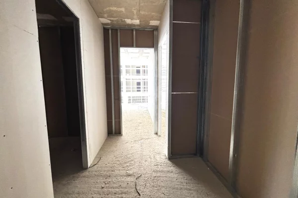 Apartment for sale in Durres 2+1, Emty