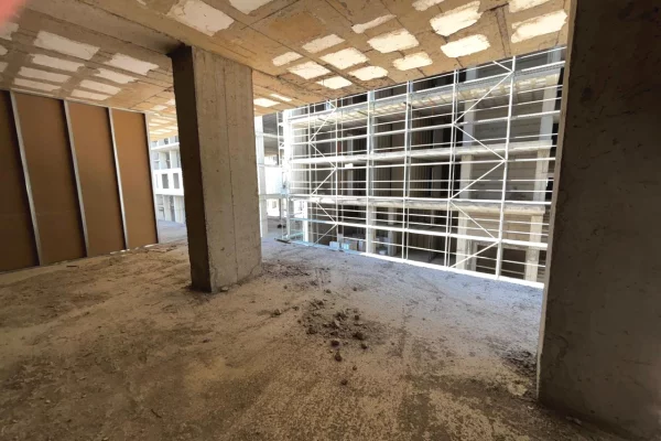 Apartment for sale in Durres 2+1, Emty