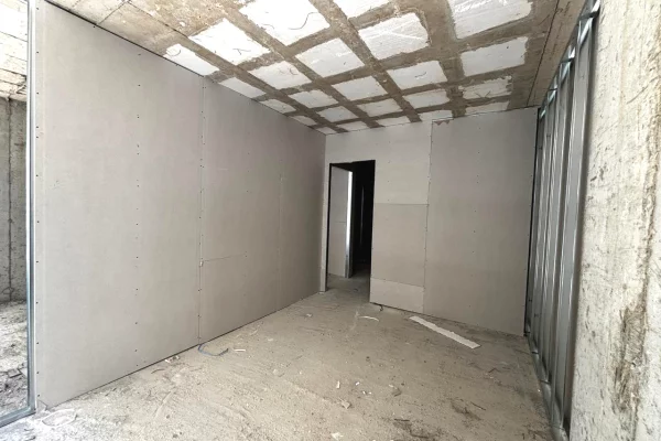 Apartment for sale in Durres 2+1, Emty