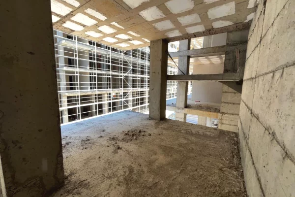 Apartment for sale in Durres 2+1, Emty