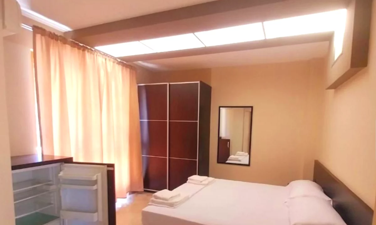 🛏️✨ OKAZION – Shiten Mobilje per Dhoma Hoteli (Qerret, Plazh)