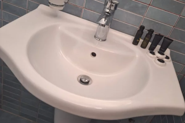 Artikuj te ndryshem ne Durres - 100 Euro