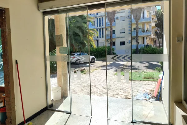 Different articles in Durres - 550 Euro