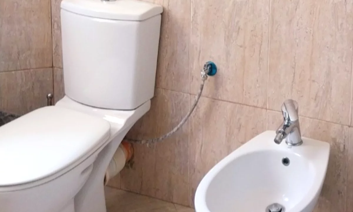 🚽✨ OKAZION – MBYLLET HOTEL ☆☆☆☆ GOLEM | SHITEN 30 WC PORCELANI PER TUALETE