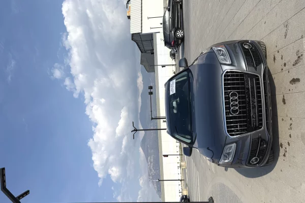 Auto in Vendita a Tirana - 9,000 Leke