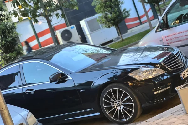 Auto in Vendita a Berat - 13,000 Euro