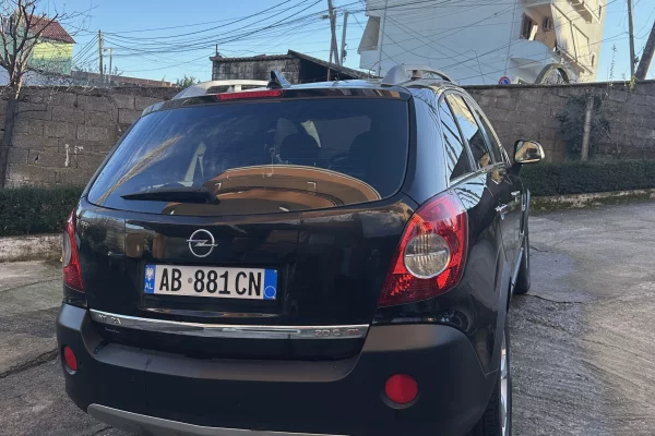 Auto in Vendita a Tirana, Opel, 2007 Diesel,Kambio Automatik Pagamento 5,500  Euro.