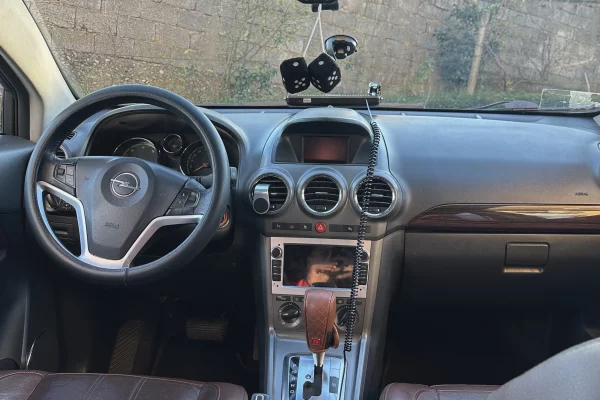 Auto in Vendita a Tirana, Opel, 2007 Diesel,Kambio Automatik Pagamento 5,500  Euro.