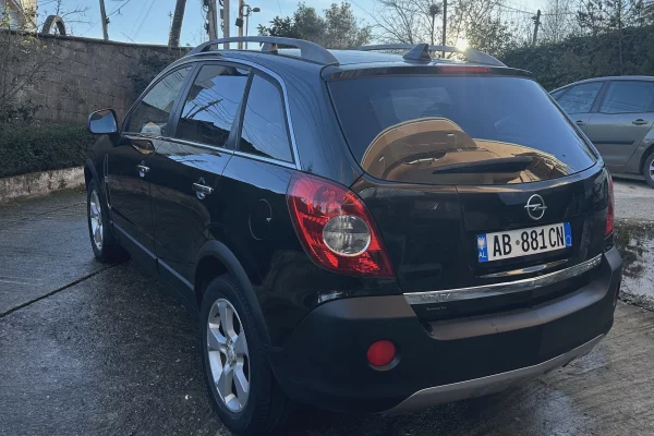 Auto in Vendita a Tirana, Opel, 2007 Diesel,Kambio Automatik Pagamento 5,500  Euro.