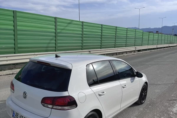 Auto in Vendita a Tirana - 6,000 Euro