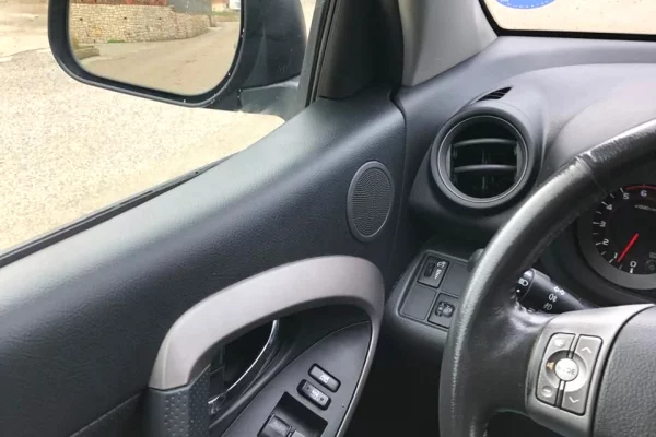 Makina ne shitje ne Lushnje, Toyota, 2008 Diesel,Kambio Manual Pagesa 5,000  Euro.