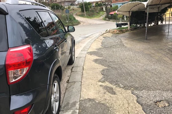 Makina ne shitje ne Lushnje, Toyota, 2008 Diesel,Kambio Manual Pagesa 5,000  Euro.
