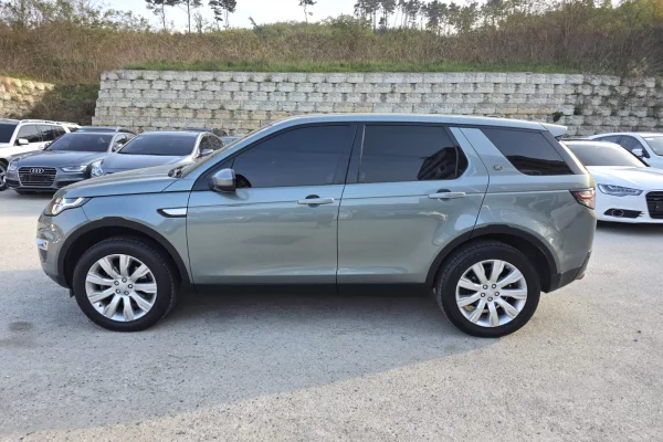 Makina ne shitje ne Durres, Rover, 2016 Diesel,Kambio Automatik Pagesa 11,500  Euro.