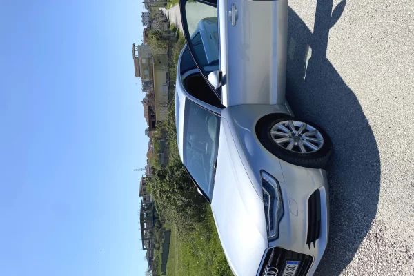 Makina ne shitje ne Durres - 9,500 Euro