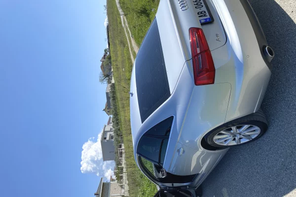 Makina ne shitje ne Durres, Audi, 2012 Diesel,Kambio Automatik Pagesa 9,500  Euro.