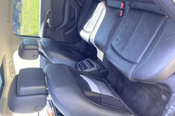 Makina ne shitje ne Durres, Audi, 2012 Diesel,Kambio Automatik Pagesa 9,500  Euro.