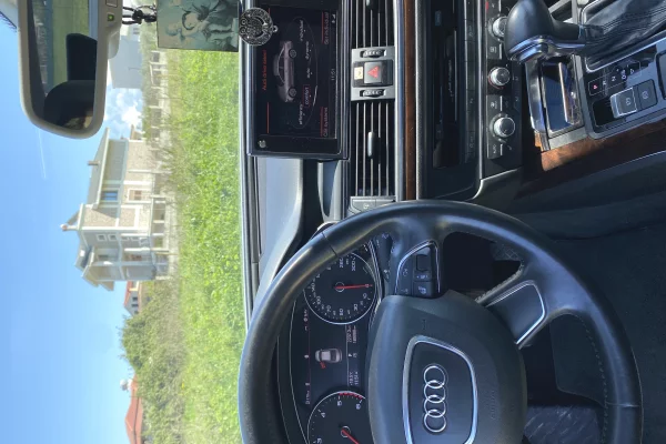 Makina ne shitje ne Durres, Audi, 2012 Diesel,Kambio Automatik Pagesa 9,500  Euro.